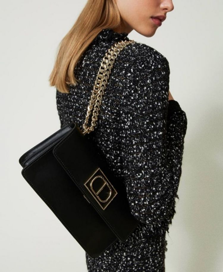 232TA4540 black