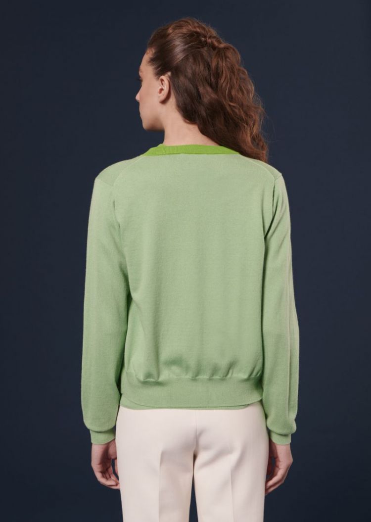  Jade