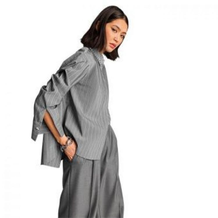  Grey