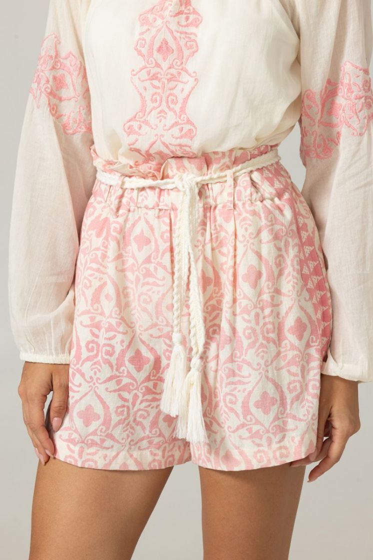 Pink White