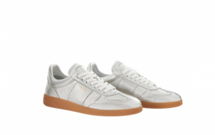  902 sliver grey